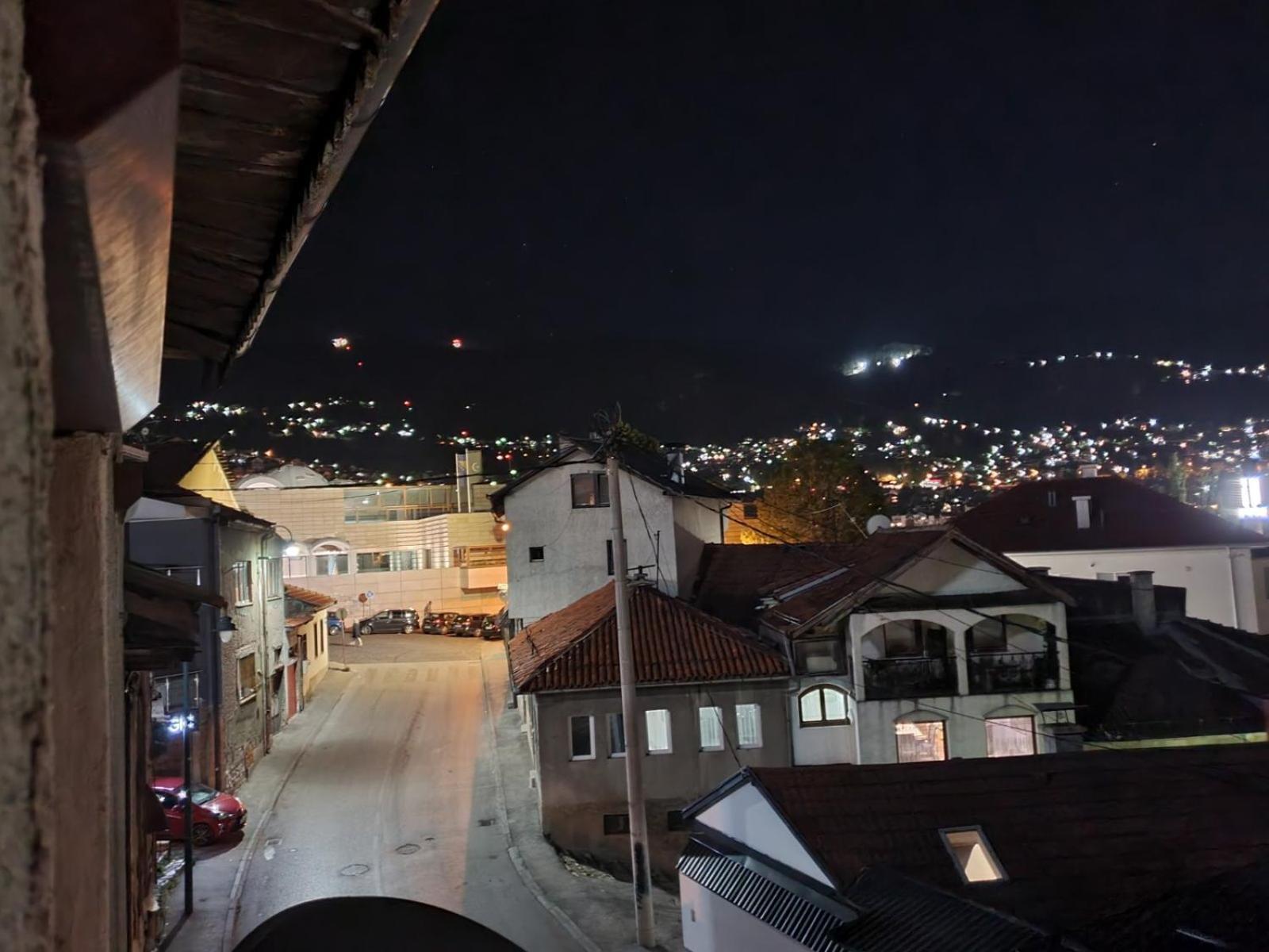 Lumi - Stari Grad Apartment *