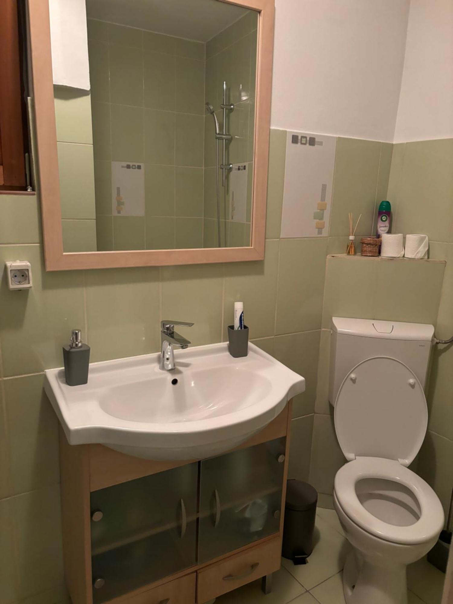 Lumi - Stari Grad Apartment *